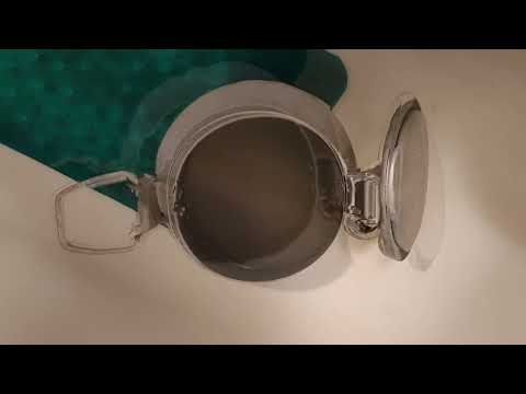 Видео: Как очистить алюминиевую флягу #очистить #очистка #очиститель