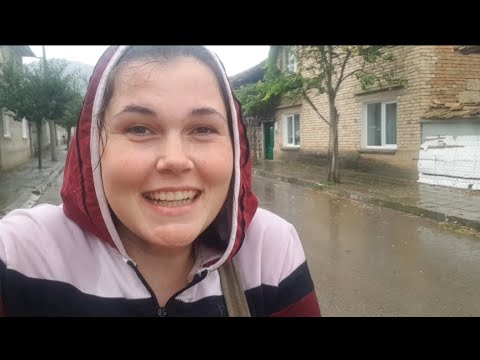 Видео: ☔ОТИВАМЕ ЗА ОРЕХИ С МАЙМУН/ ЗАВАЛЯ НИ ДЪЖД☔