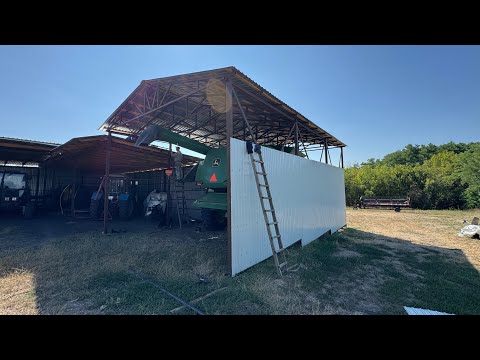 Видео: Продаємо комбайн, щоб зробити трактор😂. Нарешті зробили ангар для комбайна