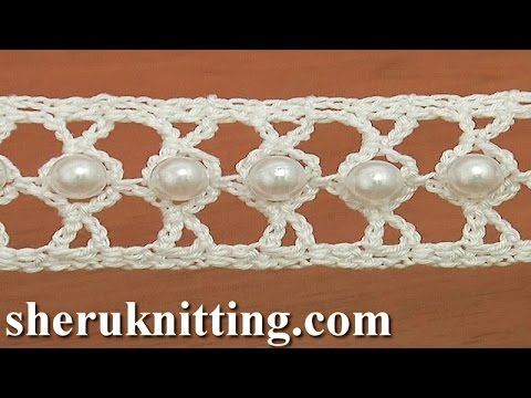 Видео: Как связать крючком узкую ленту с бисером