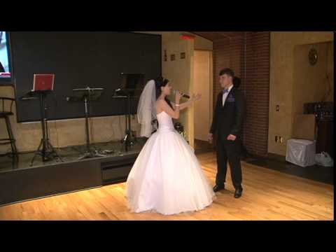 Видео: Невеста поет на свадьбе Только мой New YorkI