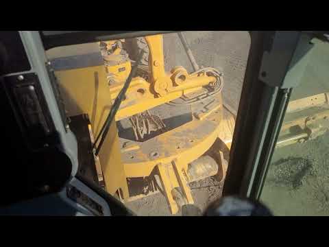 Видео: Как вынести отвал у грейдера