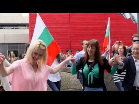 Видео: Български Танцов Флашмоб в центъра на Лондон / Bulgarian Dance Flash mob in London