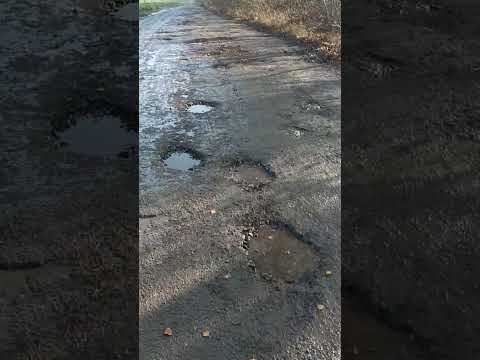 Видео: Збір коштів на ремонт дороги. ПриватБанк 5168745171742155