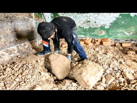 Видео: Антоха косит газоны а я продолжаю строить сыроварню, посылка от подписчицы, ремонт дороги к хутору.