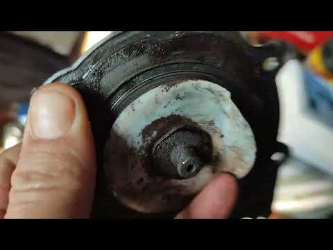 Видео: ГБО роздуває патрубки, газ в системі охолодження. Заміна рем комплекту ГБО 4 томасето.