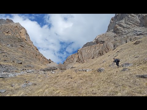 Видео: Восхождение на гору Гиряг. Поход к башенному комплексу Эрзи. Ингушетия