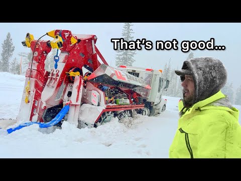 Видео: Мой эвакуатор застрял в метели.