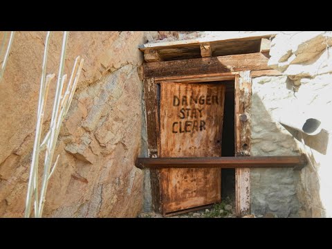 Видео: Шахта, полная крутых вещей: генератор, воздушный компрессор, кабины, инструменты, шахтный ковш, л...