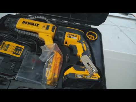 Видео: Обзор шуруповерта для гипсокартона DeWalt / Ленточный шуруповерт DeWalt