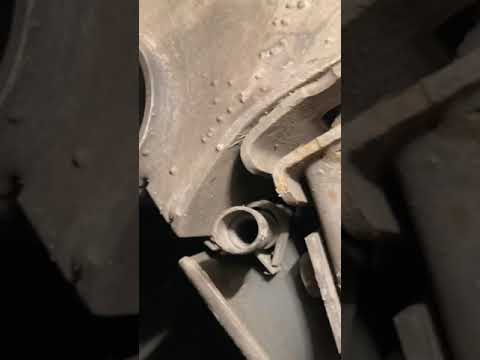 Видео: Рено мегна 3 стуки в подвеске