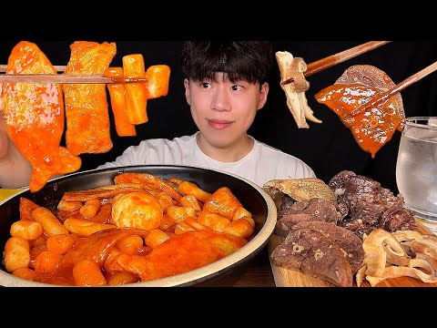 Видео: SUB) Корейская еда ттокпокки и сундэ, свиные кишки мукбанг асмр