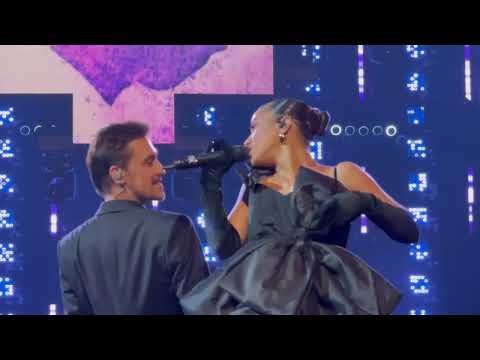 Видео: Дима Билан и Мари Краймбрери/ It’s My Life |Big Love Show 2025|Москва 08.02.2025