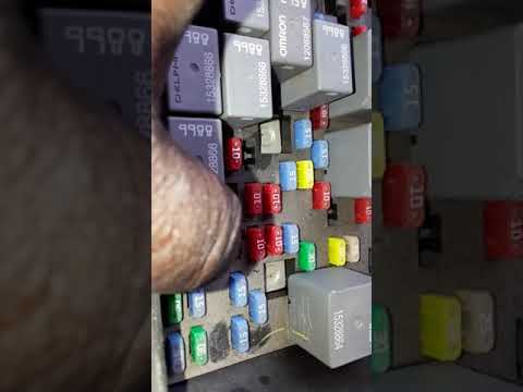 Видео: Процедура повторной калибровки актуатора двигателя смешивания HVAL для автомобилей GM