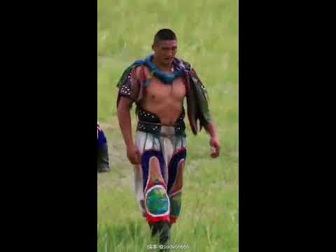 Видео: Җаңһрин тасрха / Өвр Моңһлын Бөк Бәрлдан / Отрывок из Джангара / Борцы Внутренней Монголии