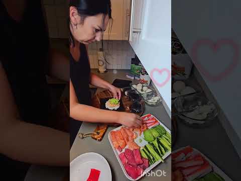Видео: Сушы бургеры.