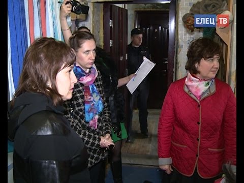 Видео: В Ельце прошёл рейд по семьям, которым грозит лишение родительских прав