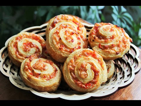 Видео: СЛОЕНЫЕ РУЛЕТИКИ-"УЛИТКИ" с ветчиной и сыром! Быстро, вкусно и просто!