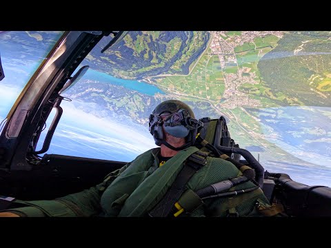 Видео: Невероятное горное авиашоу с истребителем Eurofighter Typhoon