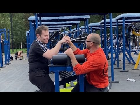 Видео: Армрестлинг на кислые руки (часть 28)