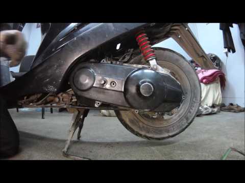 Видео: Ремонт скутера Suzuki Address