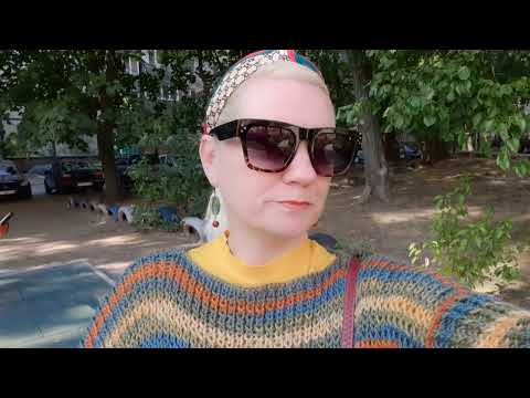 Видео: Vlog:Лена Днепр🍁Связала свитер и панаму 🧶 Прогулка по Березинке 🍁покупки🍰 Мой завтрак