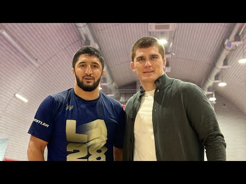 Видео: Абдулрашид Садулаев и Муса Евлоев.