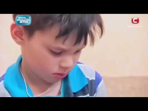 Видео: Валера Корниенко не послушался Анжелу Геннадьевну