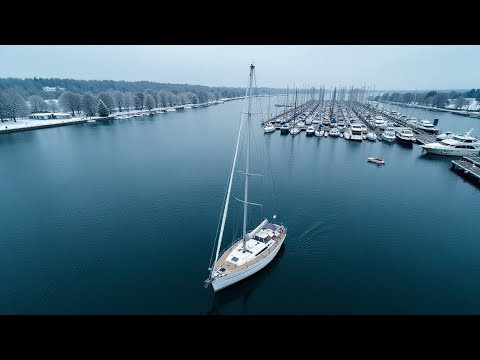 Видео: 17. Как обустроить яхту для жизни | Покупки в IKEA + ремонт яхты | Яхтенные будни