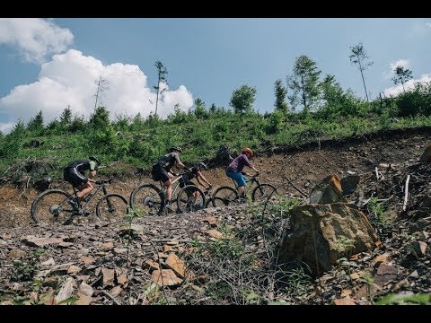 Видео: В Карпатах на велосипедах. Карма, грязь, "бульчики".