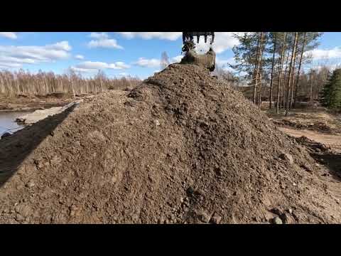 Видео: Копаю пруд на экскаваторе Вольво - добываю песок для дороги!