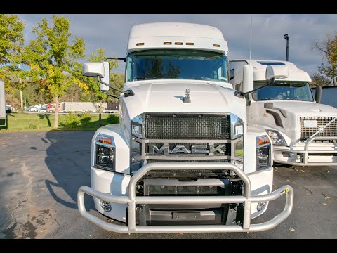 Видео: Американский трак Mack обзор