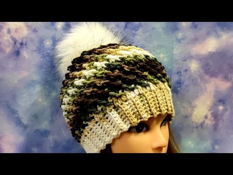 Видео: Шапочка рельефными столбиками крючком. Шапка крючком для начинающих.