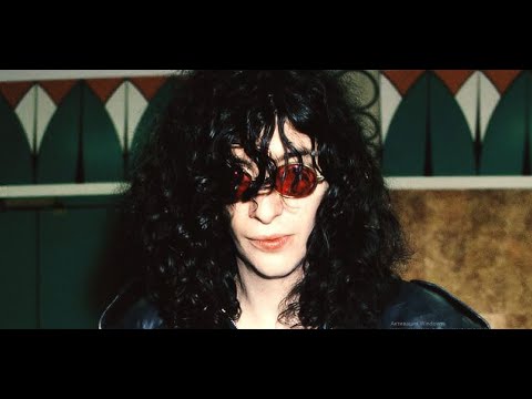 Видео: ֍֍֍ Джоуи Рамон (Joey Ramone, RAMONES) Пиво и Рок-н-ролл (перевод) 9.06.91
