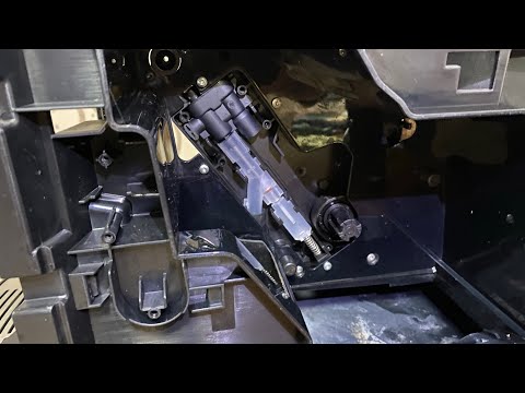 Видео: Як промивати дренажний клапан Мелітта / Нівона / Міллє на кавомашині.