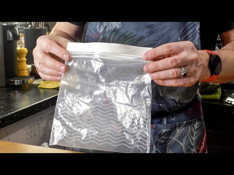 Видео: Нежный омлет в пакете. Быстрый завтрак за 10 минут