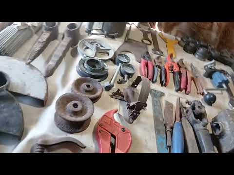 Видео: Барахолка на дому. Продажа. Инструменты. Все для дома. Автомобильные приборы.. Бытоые приборы.
