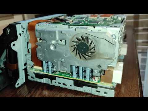 Видео: ремонт магнитолы Тойота приус 2010 года.