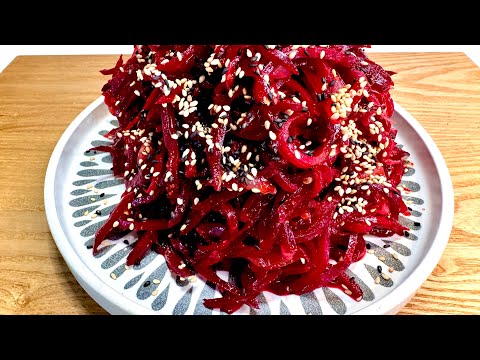 Видео: Полезный и вкусный салат «Свекла по-корейски».