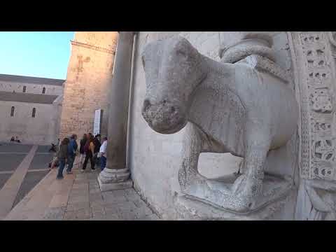 Видео: УСТАЛ НО ОТДЫХАТЬ И СПАТЬ НЕКОГДА Я В ИТАЛИИ НАКУПИЛ МЯСА КВАРТИРА В КОТОРОЙ Я ЖИВУ 2 МАЯ 2025 БАРИ