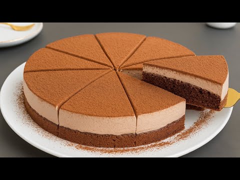 Видео: Шоколадный торт с 5 ложками 🍫 Очень простой в приготовлении и тает во рту! 🤤