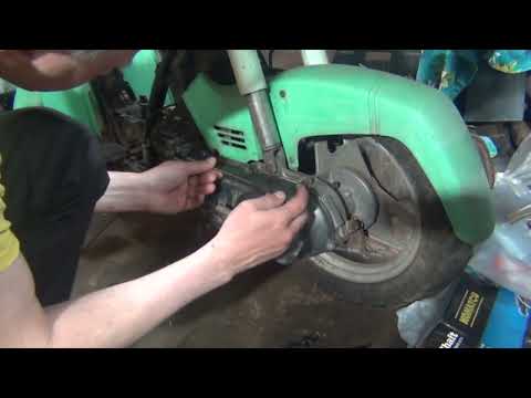 Видео: Разбираем трансмиссию Suzuki Mollet