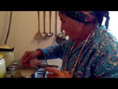 Видео: Бабушкины рецепты. Голубцы из мангольда.