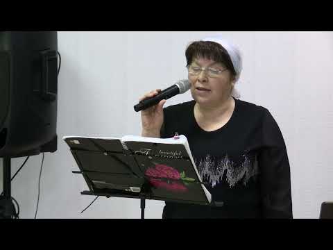 Видео: Стихи "Ты не цепляйся в жизни за людей" сестра Галина