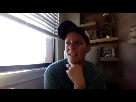 Видео: Двоюродный брат-близнец прибыл сюда, чтобы внести изменения в распределение богатства семьи.