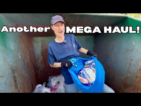 Видео: МЕГАприз! Не останавливайтесь! Рыскаем мусорные баки в поисках еды!