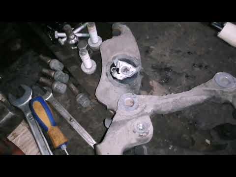 Видео: Замена переднего ступичного подшипника Ауди А6 С7. 122 т.км.