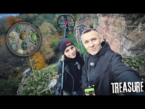 Видео: Поиск с металлоискателем в осеннем лесу — много находок!