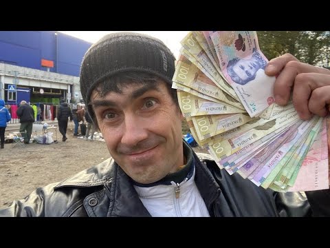 Видео: НАШЕЛ ТЕЛЕФОН КАК Я ЗАРАБАТЫВАЮ ТОРГУЯ ВЕЩАМИ ИЗ МУСОРНЫХ БАКОВ НА БАЗАРЕ  БАРАХОЛКА