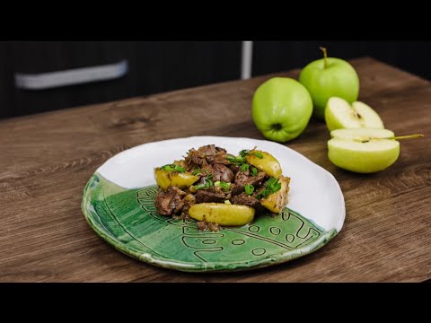 Видео: Як приготувати курячу печінку РЕЦЕПТ ПРОСТО, ШВИДКО та СМАЧНО? Куряча печінка з цибулею та яблуками